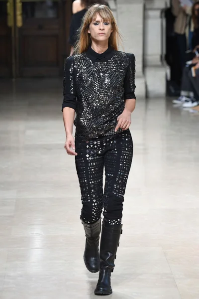 Look 4